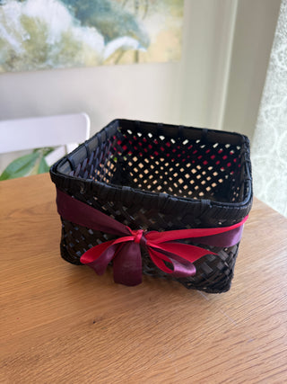 small woven basket 1