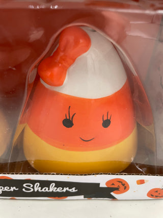 Transpac Salt & Pepper Candy Corn