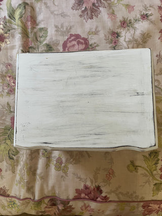 WHITE WOOD JEWELRY BOX