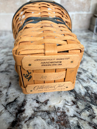 Vintage Collector's Club Longaberger Renewal 2001 Basket