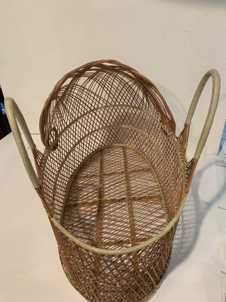 Vntg wicker doll basket