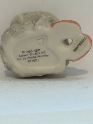 1998 Enesco NBM Bahner/Alaska Momma girl w/rose