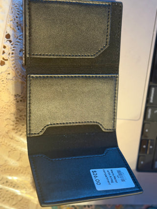 Black Mens Wallet with Airtag compartment