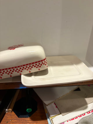 Comptoir de Famille Damier Rouge covered butter dish 5" x 7"