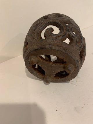Vntg 3 1/2" cast iron rustic candle holder