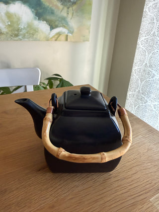 Black Teapot