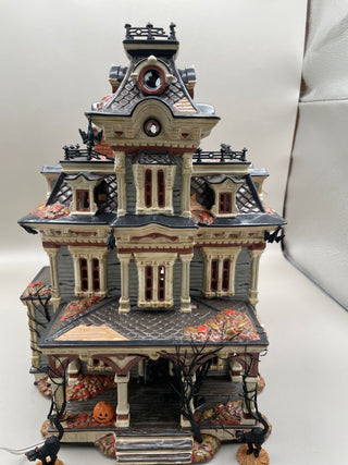Dept 56 Snow Village Grisly Manor  + 2 Black Cats