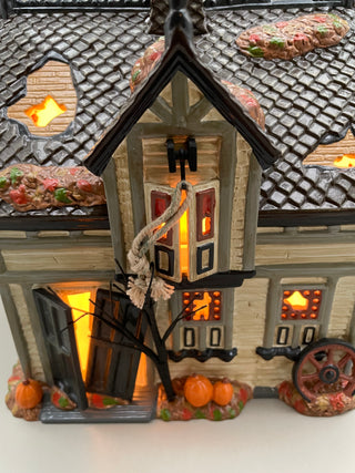 Dept 56  Creepy Creek Cottage House