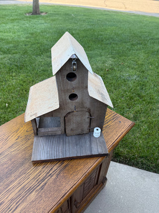 Rustic Brown Wood Birdhouse