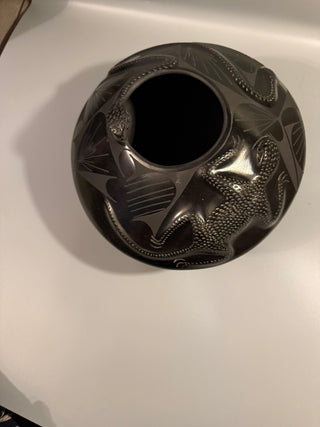 Mata Ortiz Blackware Effigy Pot Signed Jose L. Quezada