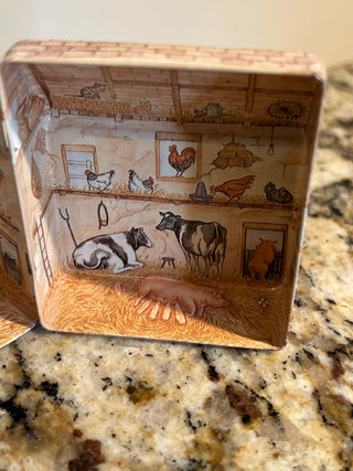 Mini English Barn House Tin