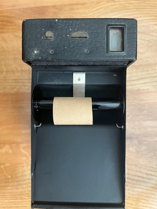 ANTIQUE KODAK BROWNIE CAMERA