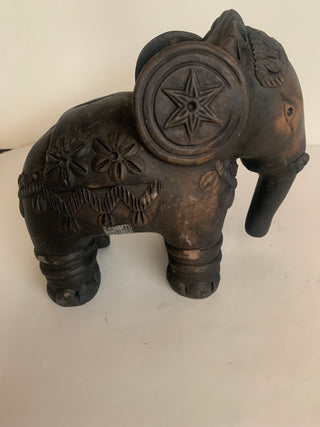 Vntg clay elephant coin bank black 7x9