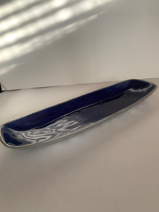 Vntg 16x5.5 metal/enamel blue serving dish