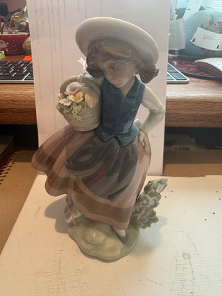 Lladro - "Sweet Scent" #5221 - Girl w/Flower basket -- 6.5" tall