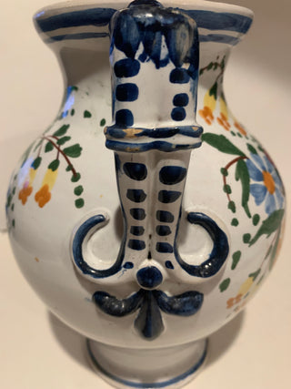 Vntg 11” Italian milk pitcher (w/wear)