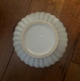 VINTAGE WHITE CERAMIC FOOTED PLANTER