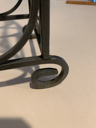 Vntg 5 bottle gry wrought iron wine holde
