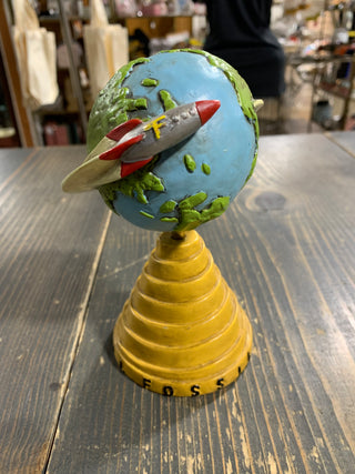 Fossil globe advertising sculpture- Rancho