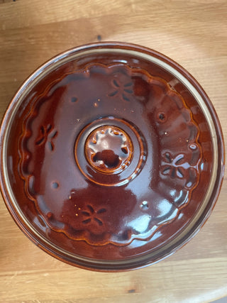 VINTAGE 1.5 QT ROUND COVERED CASSEROLE DISH