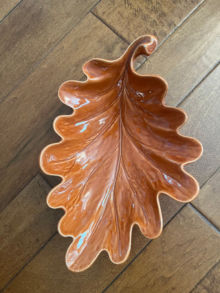 LARGE BURNT ORANGE CERAMIC LEAF SERVING DISH