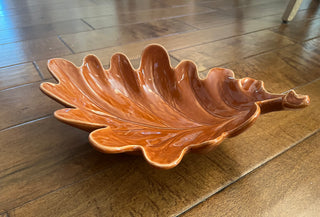 LARGE BURNT ORANGE CERAMIC LEAF SERVING DISH