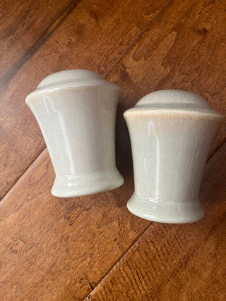 LARGE VINTAGE CERAMIC GREEN/GRAY SALT/PEPPER