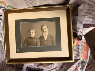 Antique Framed Portrait w/ "With Original Handwritten 1880s Pinkerton Lineage / Genealogy Notes on Reverse" Pinkerton Family Genealogy (1880s)