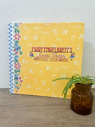 Mary Englebreit's Sweet Treats Dessert Cookbook