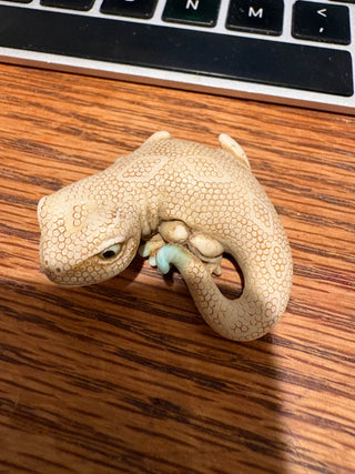 Adam Binder Editions "Lizard" palm charm 2003 - ltd. edition 2"