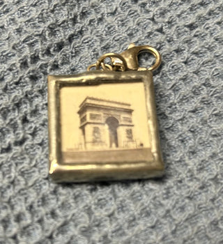 PG-Arc de Triumph s.s charm, 1” x 1”-MTS