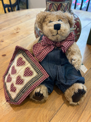 Boyd Bear D. Quignapple w/Tags