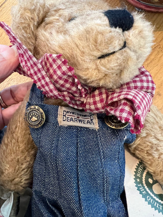 Boyd Bear D. Quignapple w/Tags