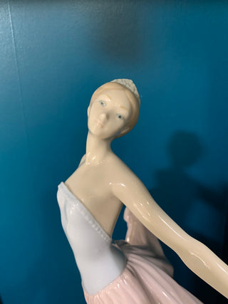 Lladro "The Dancer" 5050 - Rancho