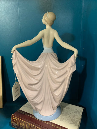 Lladro "The Dancer" 5050 - Rancho
