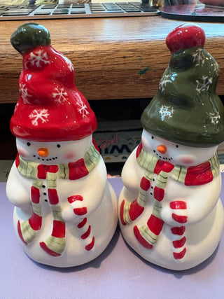 Snowmen Salt & Pepper shakers by Hallmark
