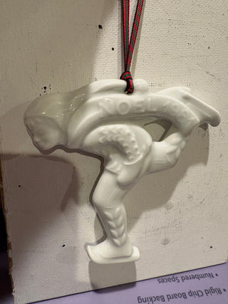 Vtg. 1981 Haviland, Limoges France porcelain ornament 4.5"