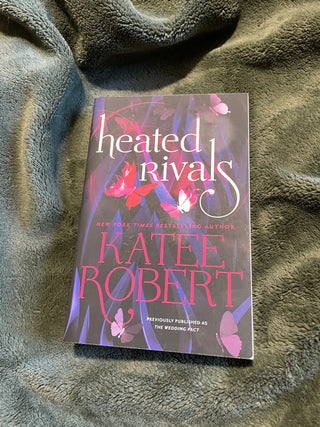 Heated Rivals Paperback M