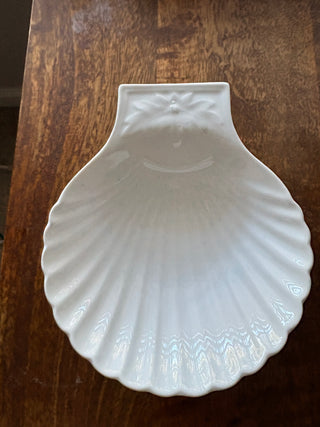 French Apilco Shell Dish