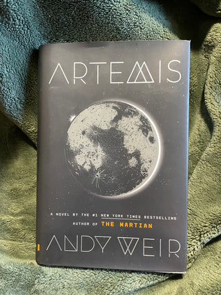 Artemis Hardcover M