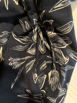 Hang Ten lg sleeve blouse navy/wht sz L