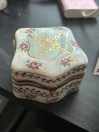 Vintage Porcelain Jewelry Trinket Box