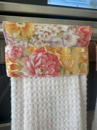 Hanging Kitchen Towel - Delicate Floral