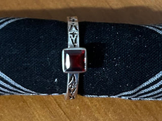 PG-.925 SS ring with Garnet sz 7.5