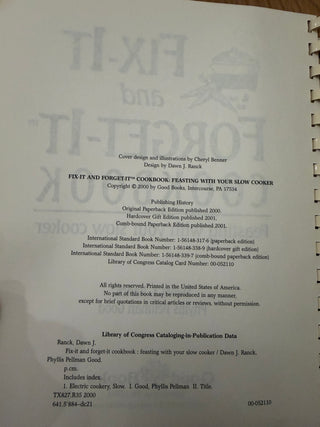 Vintage 2001  Fix-It and Forget-It Cookbook (Comb-Bound)