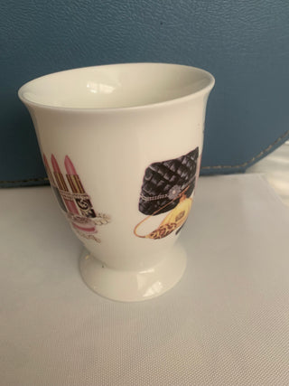 Pedestal coffee mug makeup/perfume