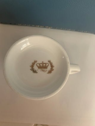 Pedestal coffee mug makeup/perfume