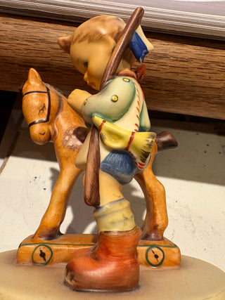 Goebel Hummel "De Fromme Reitersmann" prayer before battle) 4"