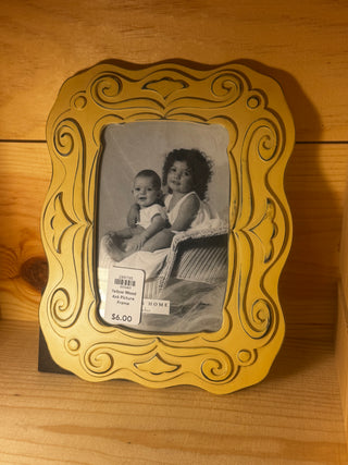 Yellow Wood 4x6 Picture Frame