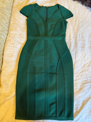 NWOT Bella Barnett Bandage Midi Dress SZ. Medium